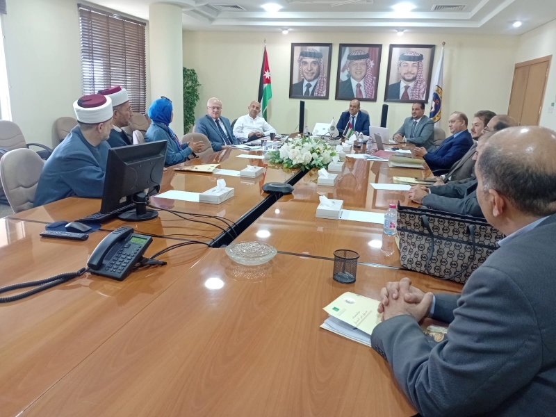 رئيس هيئة الأوراق المالية : علينا تطوير الصكوك الإسلامية