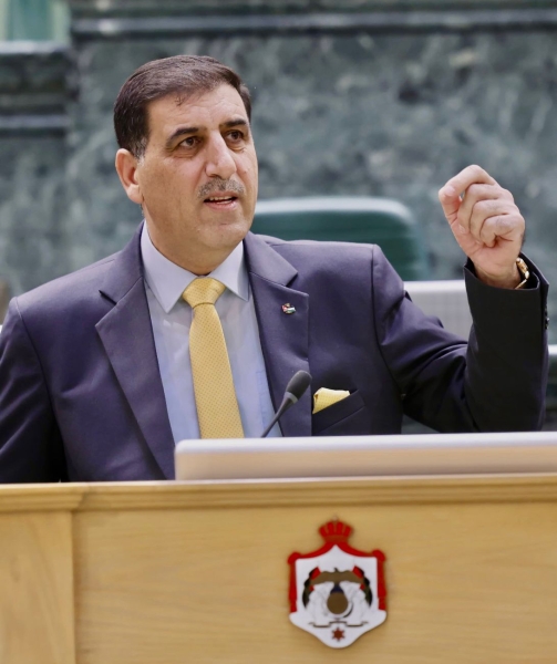 جلالة الملك… قائدٌ يتحمل أعباء السفر ويُنهِض وطنًا