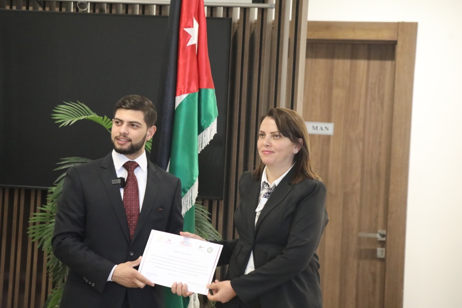 مؤسسة فرسان التغيير تقيم احتفالا تكريمياً (صور)