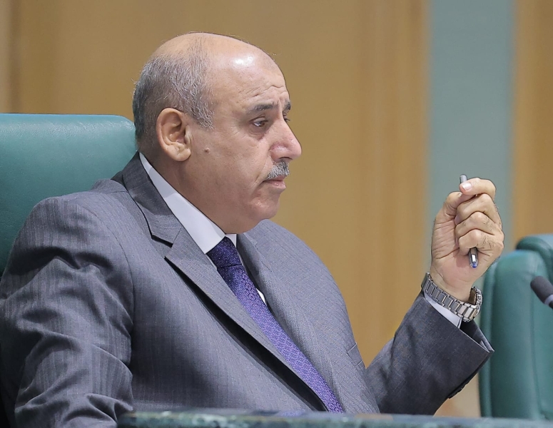 القاضي: هنا نستذكر الحسين 