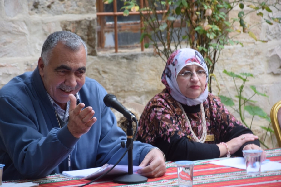 أبو الرب يلقي محاضرة بمنتدى ذاكرة الشعلة الثقافي