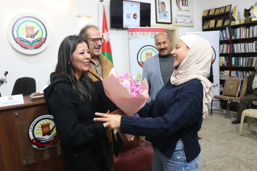 الحديدي تحيي امسية قصصية حوارية في منتدى البيت العربي (صور)