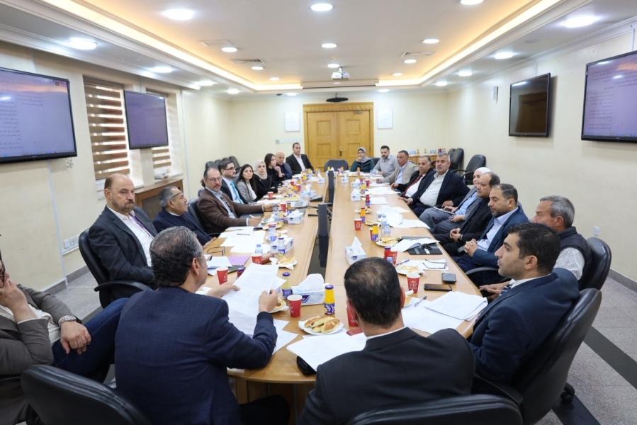 الخرابشة يناقش تعديلات مقترحة على قانون المصادر الطبيعية مع القطاع الخاص