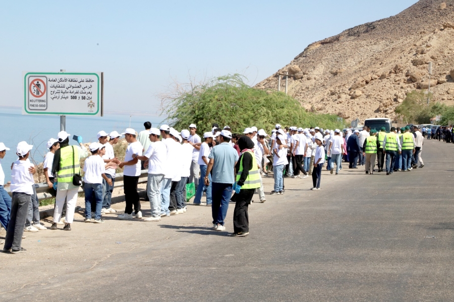 الحكومة تشكل لجنة تختص بالنظافة