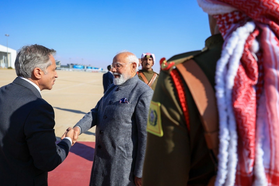 دوله حسان يستقبل نظيره الهندي مودي