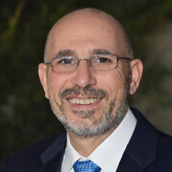 الصفدي مرشحاً لمنصب نقيب الفنانيين الأردنيين