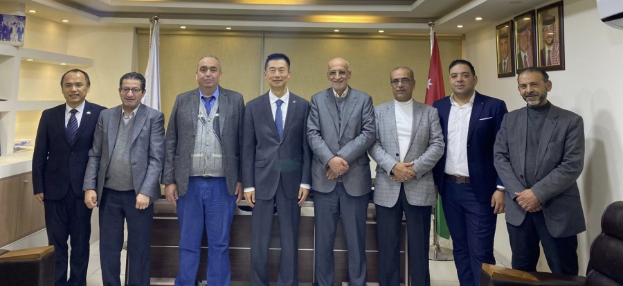 السفير الصيني يزور مقر اتحاد الناشرين الأردنيين 