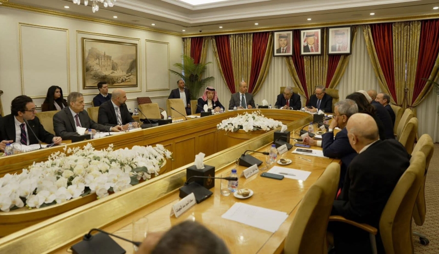 الحموري خلال اجتماع لجان مجلس الاعيان: ضرورة إنشاء منصة رسمية متخصصة لتفعيل وتنظيم السياحة العلاجية في الأردن