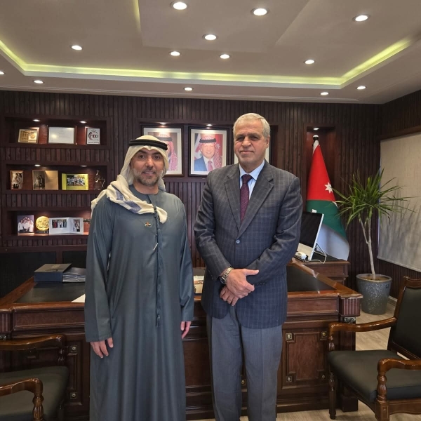 الكابتن الفرجات يستقبل المستشار المطروشي