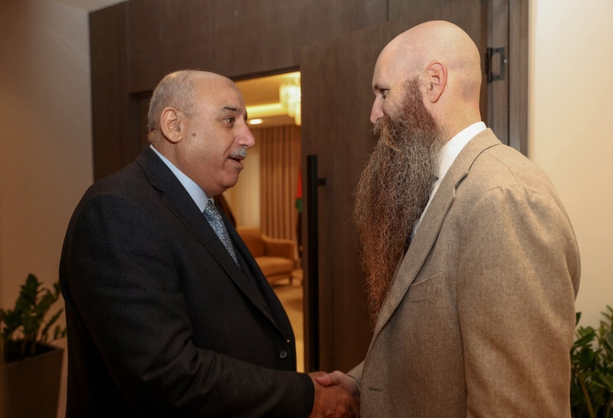 القاضي يلتقي السفير الأمريكي