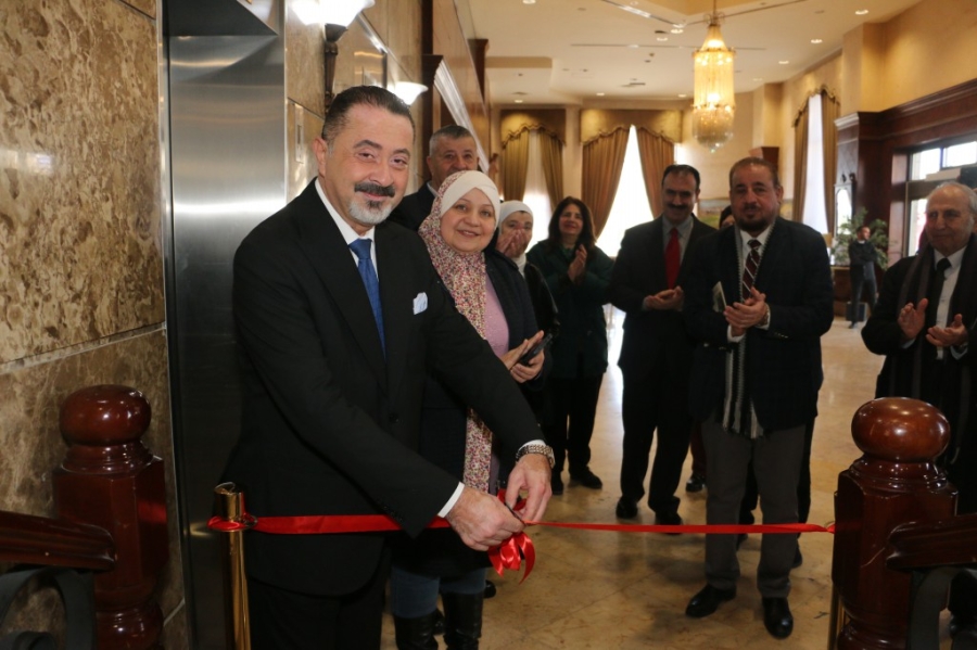 افتتاح ملتقى الشركات الطبية المتخصصة والبازار الرضاني بعمان