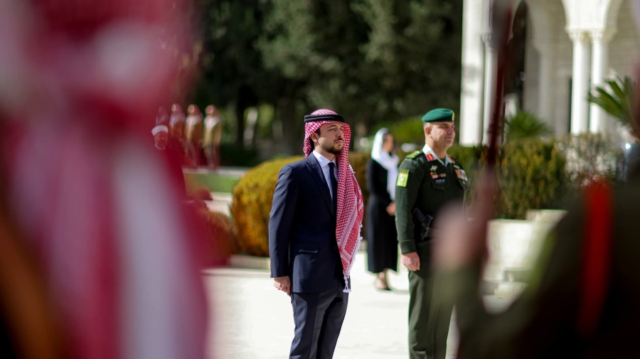 نائب الملك يزور ضريح المغفور له الملك الحسين