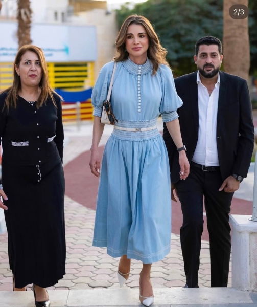 الملكة رانيا العبدالله تفتتح مركز زها الثقافي في محافظة العقبة