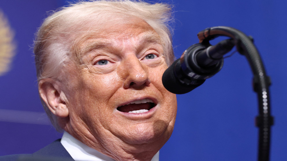 ترامب مستعد لضرب ايران بحلول السبت