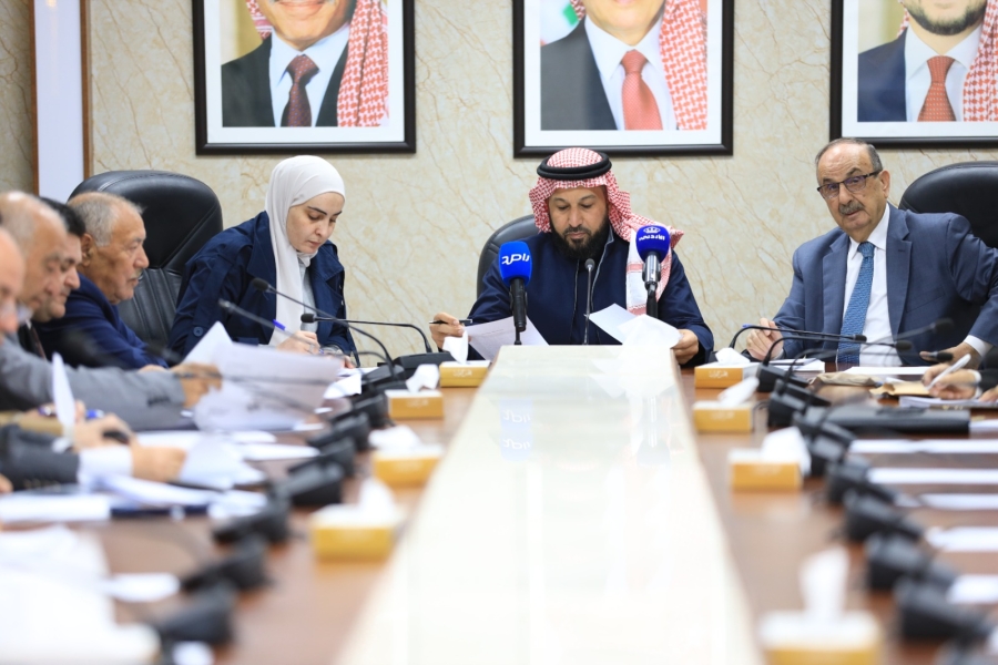 اجتماعاً لـ لجنة التربية والتعليم النيابية 