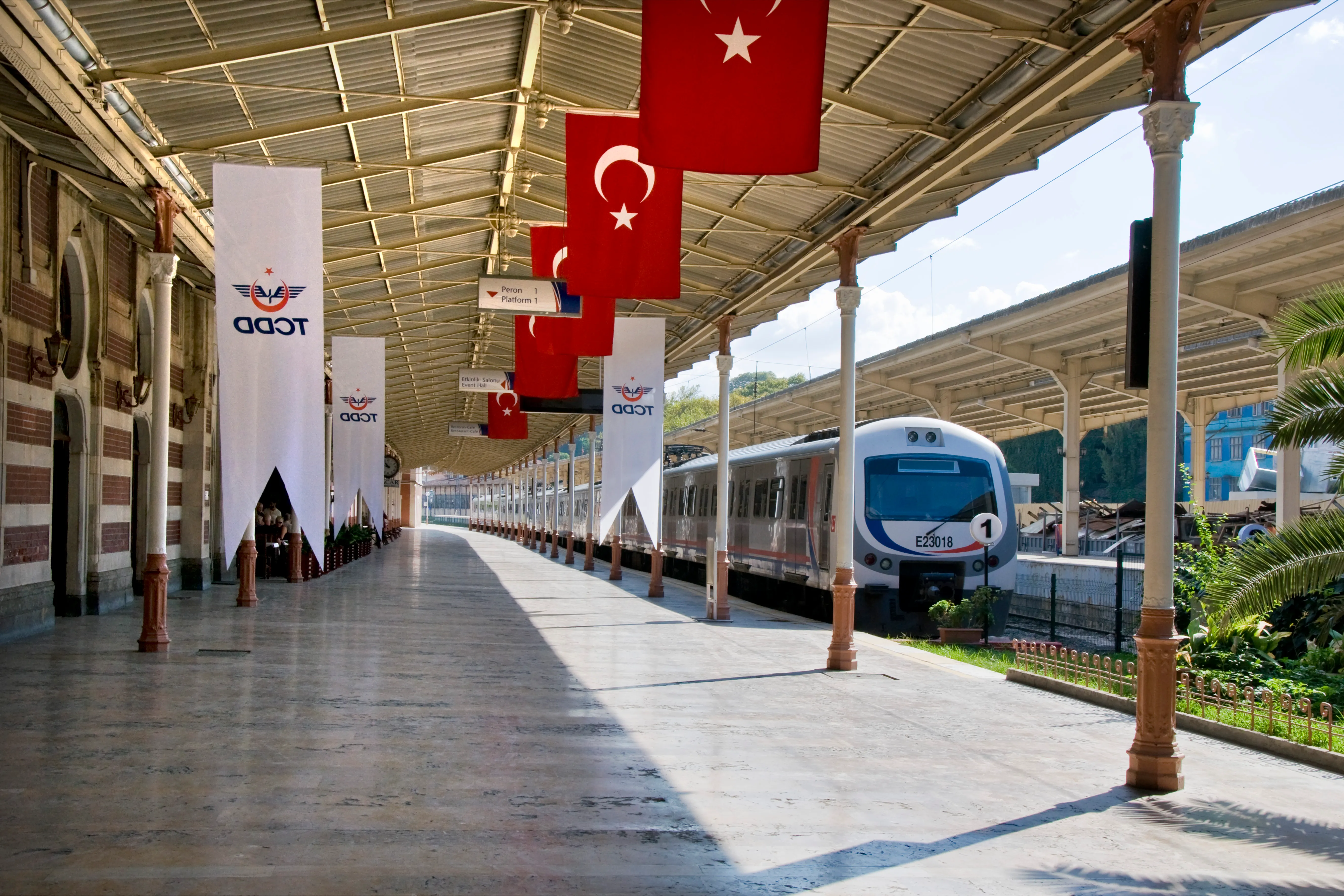 تركيا توقع اتفاقا دوليا لتمويل مشروع سكة حديد يربط آسيا باوروبا