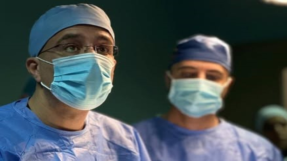 عملية ناجحة لعلاج الاكياس الكلبية الرئوية بالمنظار للاطفال