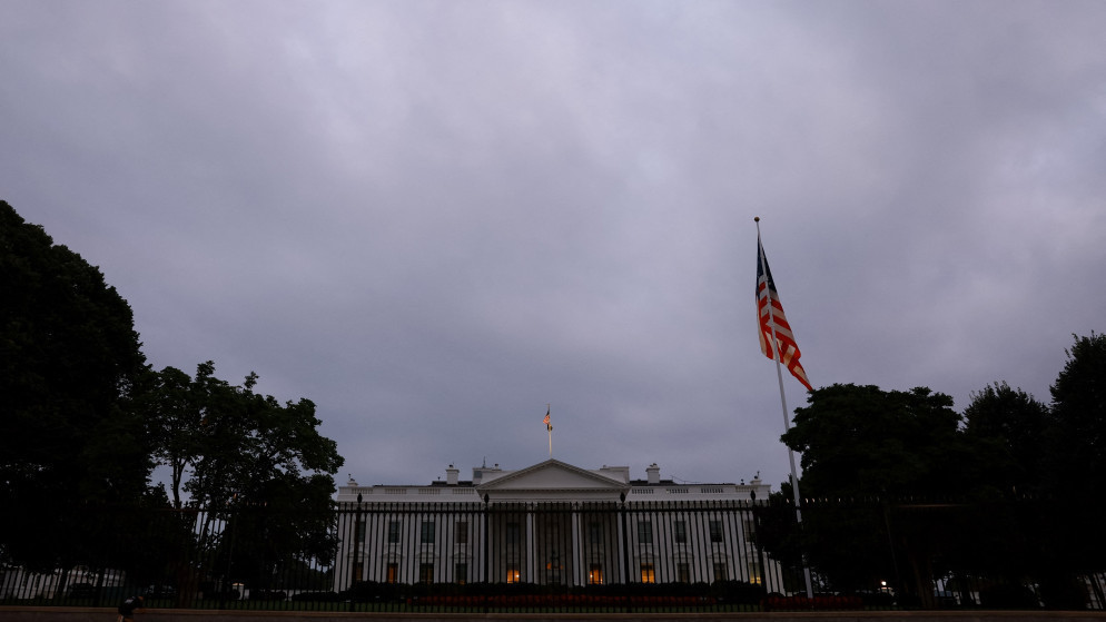 البيت الابيض يدرس تخفيف قواعد الشحن لمواجهة ارتفاع اسعار الوقود