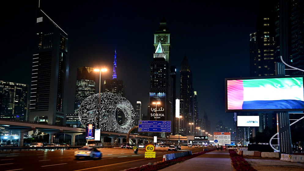 سقوط طائرة مسيرة قرب خور دبي واجراءات اخلاء