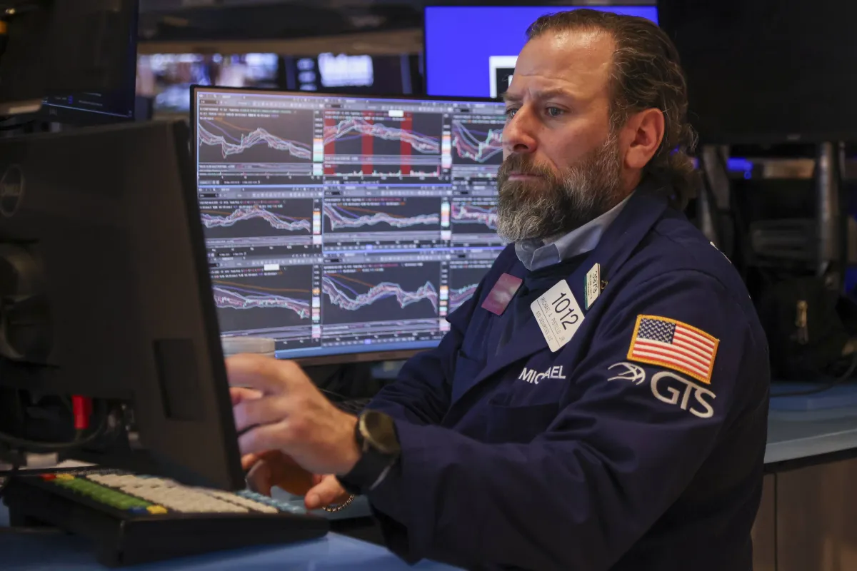 تخوفات التضخم تهز الاسواق العالمية وتدفع صناديق الاسهم لنزوح اسبوعي