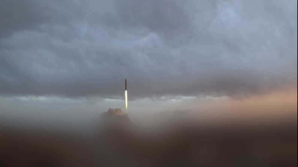 ايران تطلق دفعة صواريخ جديدة باتجاه اسرائيل