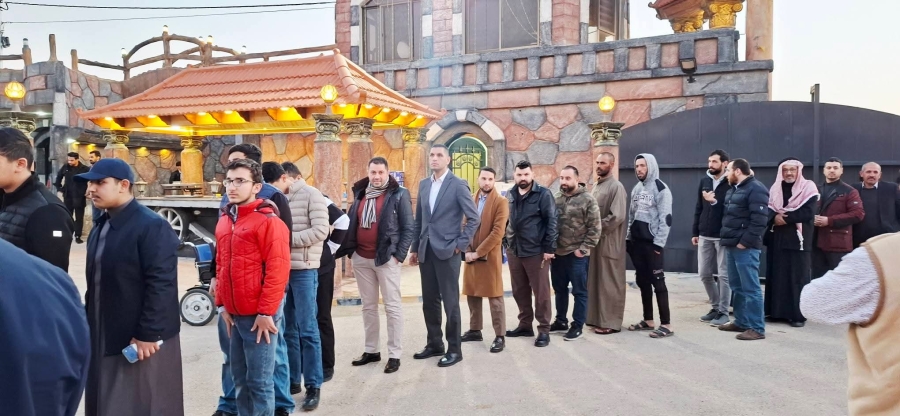 الشيخ الحديد يقيم مادبة افطار رمضانية حضرها 600 شخصية (صور)