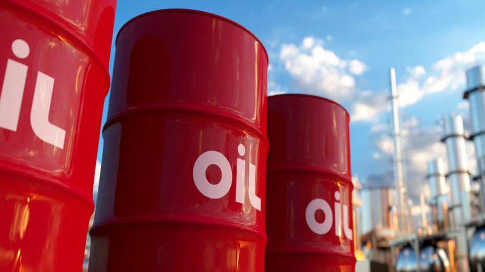 الطاقة الدولية: تدفق أكثر من 400 مليون برميل نفط إلى الأسواق