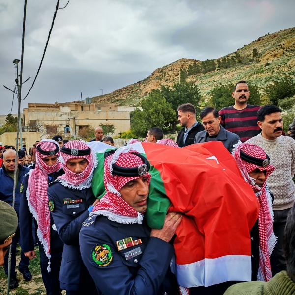 مديرية الأمن العام تُشيع شهدائها المواجدة والرقب والدويكات 