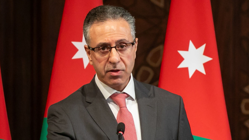 وزير الصناعة يؤكد اهمية تعزيز الوعي بحقوق المستهلك