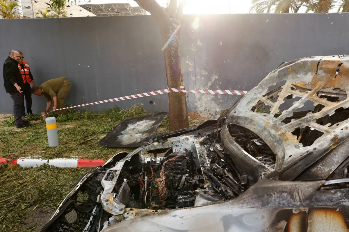 قتيل بصاروخ ايراني في وسط اسرائيل