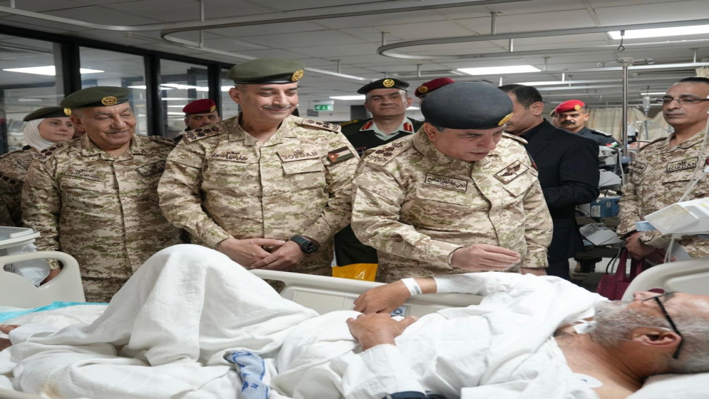 القوات المسلحة الاردنية تشارك مرتباتها فرحة العيد وتعود المرضى
