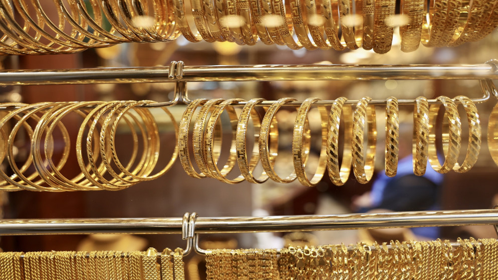 سعر الذهب عيار 21 يسجل 91.4 دينارا في السوق المحلية