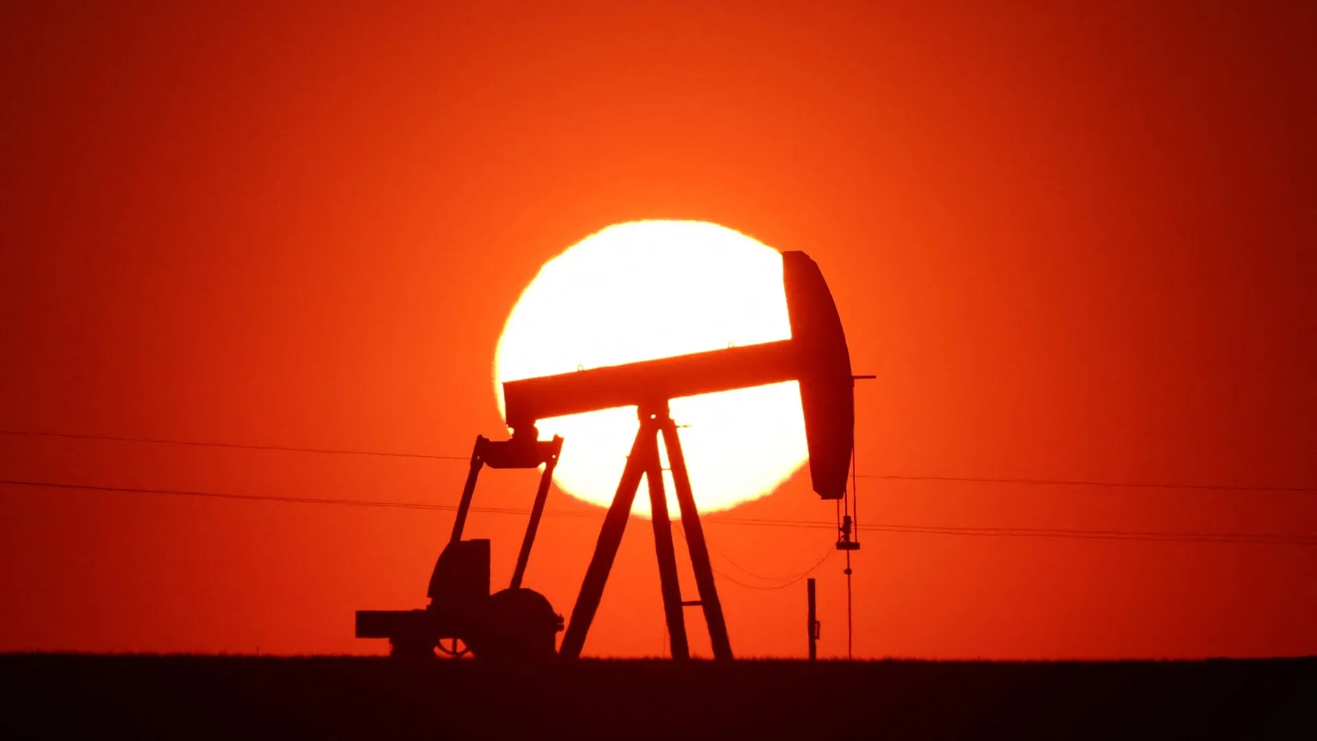 تصاعد استهداف منشات الطاقة وتداعياته على اسواق النفط العالمية