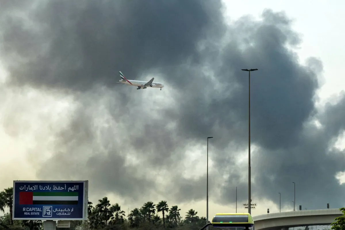 الامارات تعترض صواريخ باليستية وطائرات مسيرة قادمة من ايران