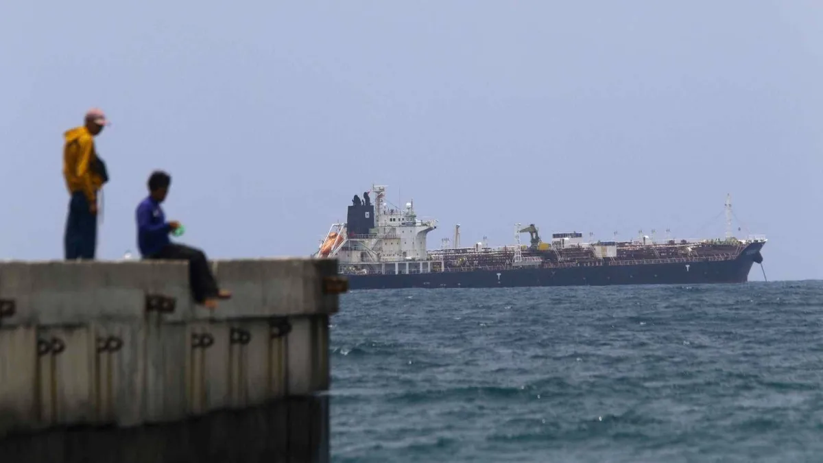 وصول ناقلة نفط روسية الى كوبا بشحنة مساعدات