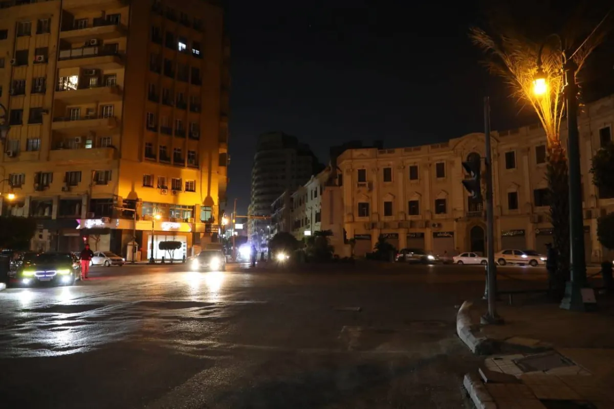 مصر والاغلاق المبكر للمحال: المكاسب والتحديات