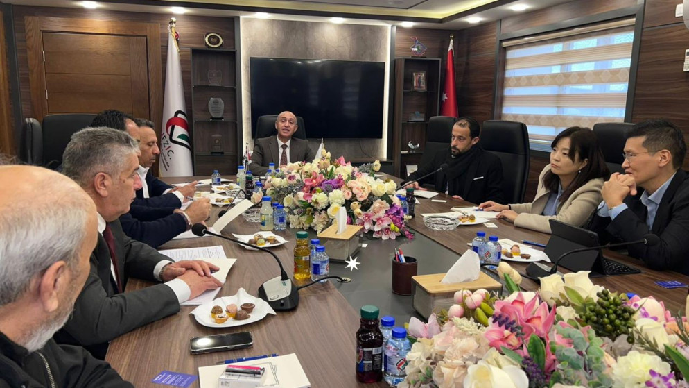 المناطق الحرة الاردنية تبحث اجراءات مطابقة المركبات مع وفد كوري