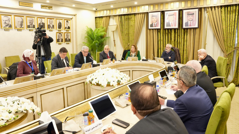 وزير النقل يؤكد دعم القطاع لمواجهة تداعيات الازمات