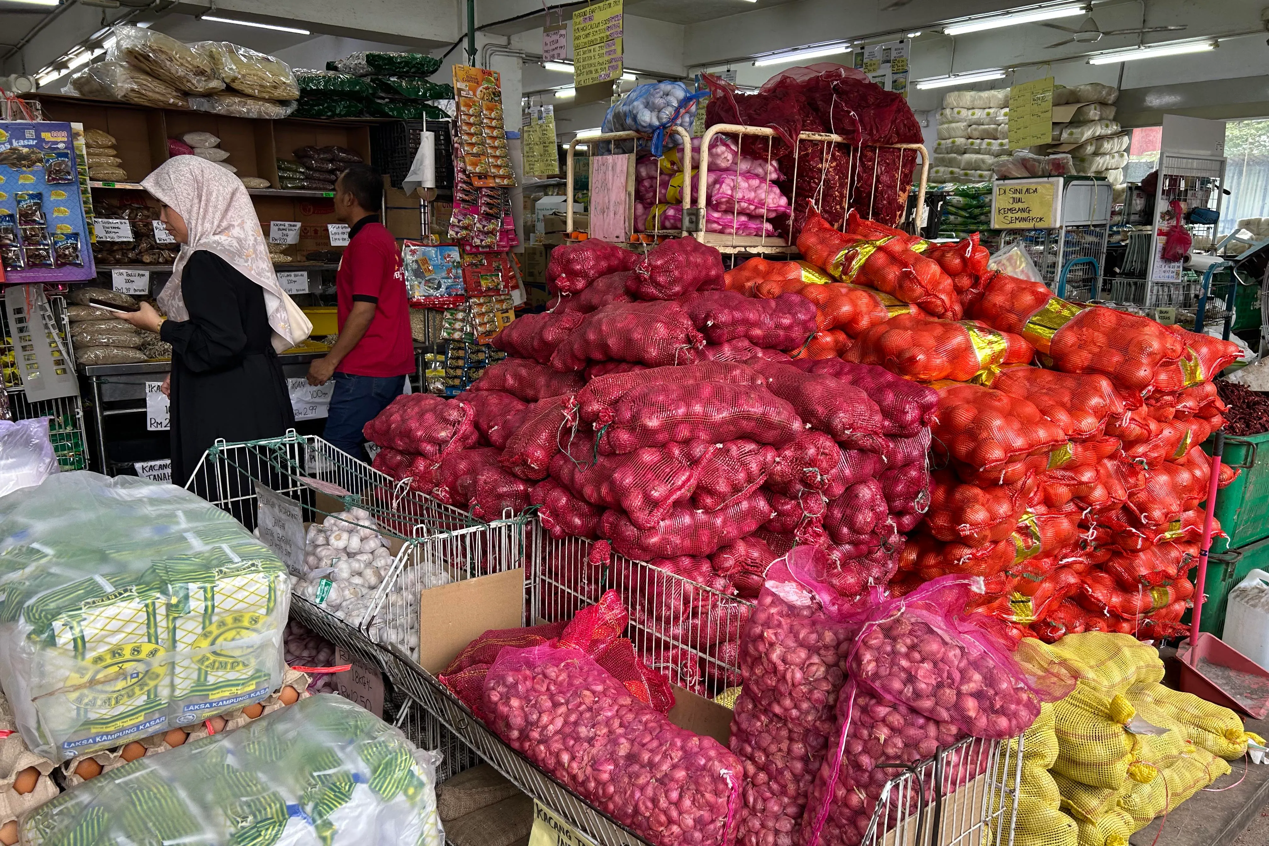 تداعيات الحرب الايرانية تثير قلقا اقتصاديا في ماليزيا