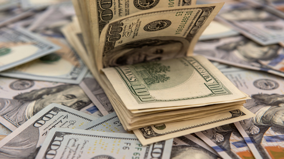 الدولار يتراجع وسط تفاؤل الاسواق بعد اعلان ترامب