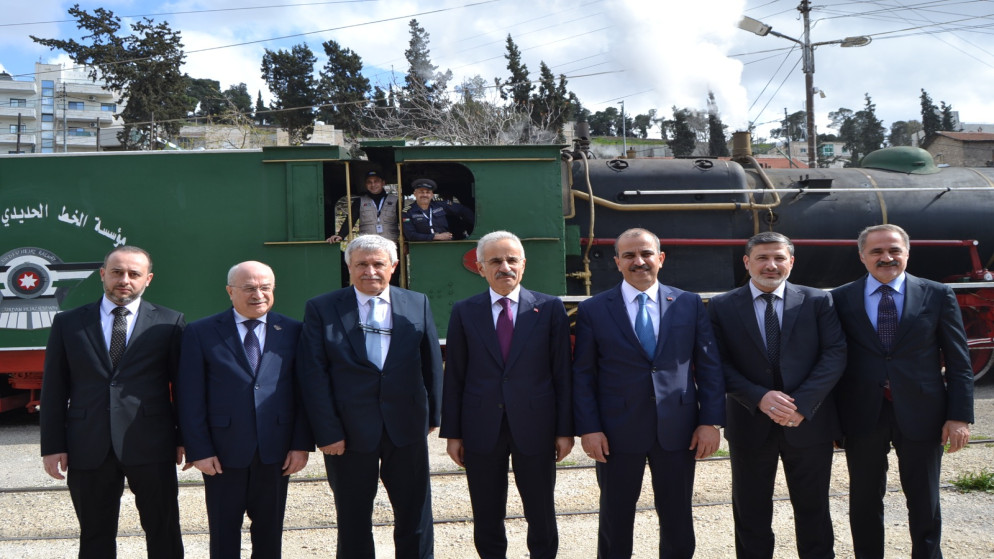 وزير النقل يتفقد الخط الحديدي الحجازي مع نظيريه السوري والتركي
