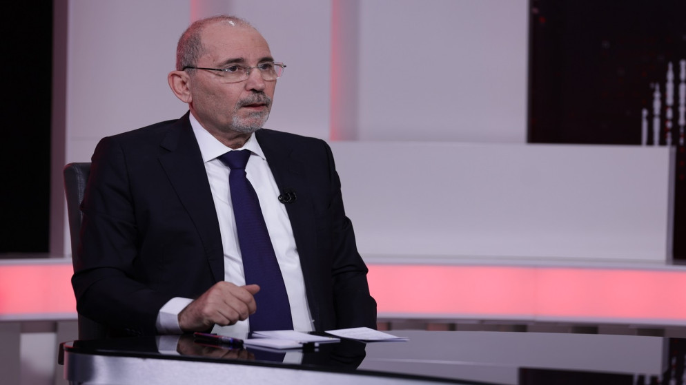 وزير الخارجية يبحث مع نظيره الياباني تطورات المنطقة