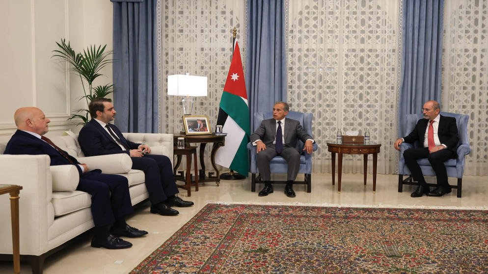 رئيس الوزراء يؤكد اهمية تعزيز التعاون بين الاردن وسوريا
