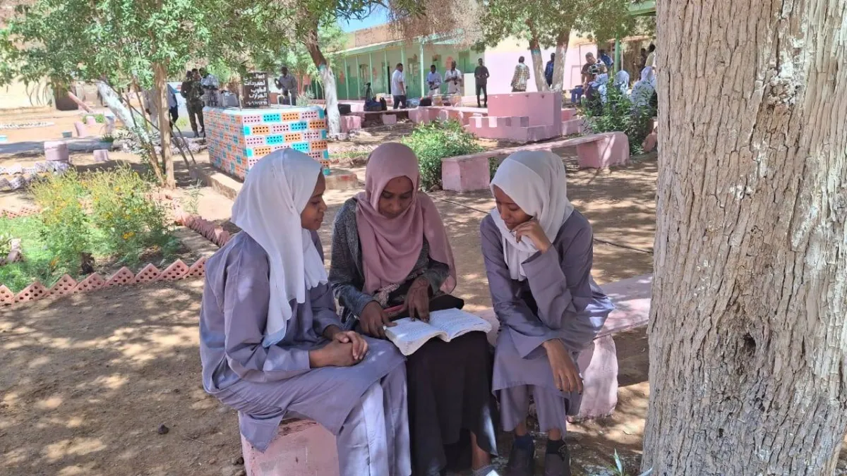 بدء امتحانات الشهادة الثانوية لطلاب السودان وسط تحديات