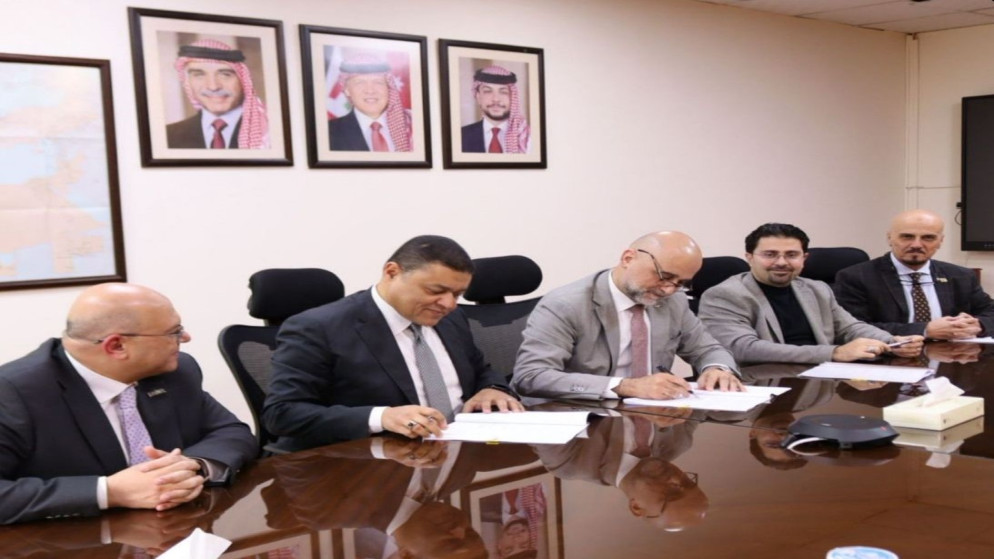 اتفاقية لانشاء نقطة تزويد بالغاز الطبيعي لمشروع التوليد السابع