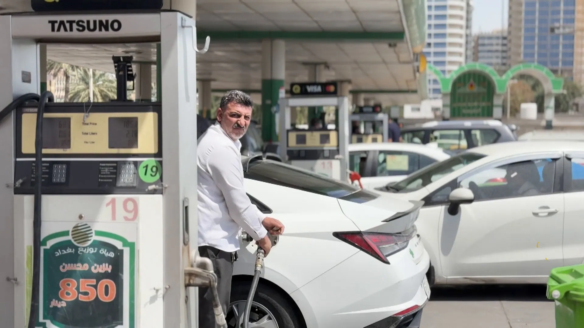 العراق يواجه تداعيات اغلاق هرمز وخطط حكومية لتخفيف الاثر على المواطنين