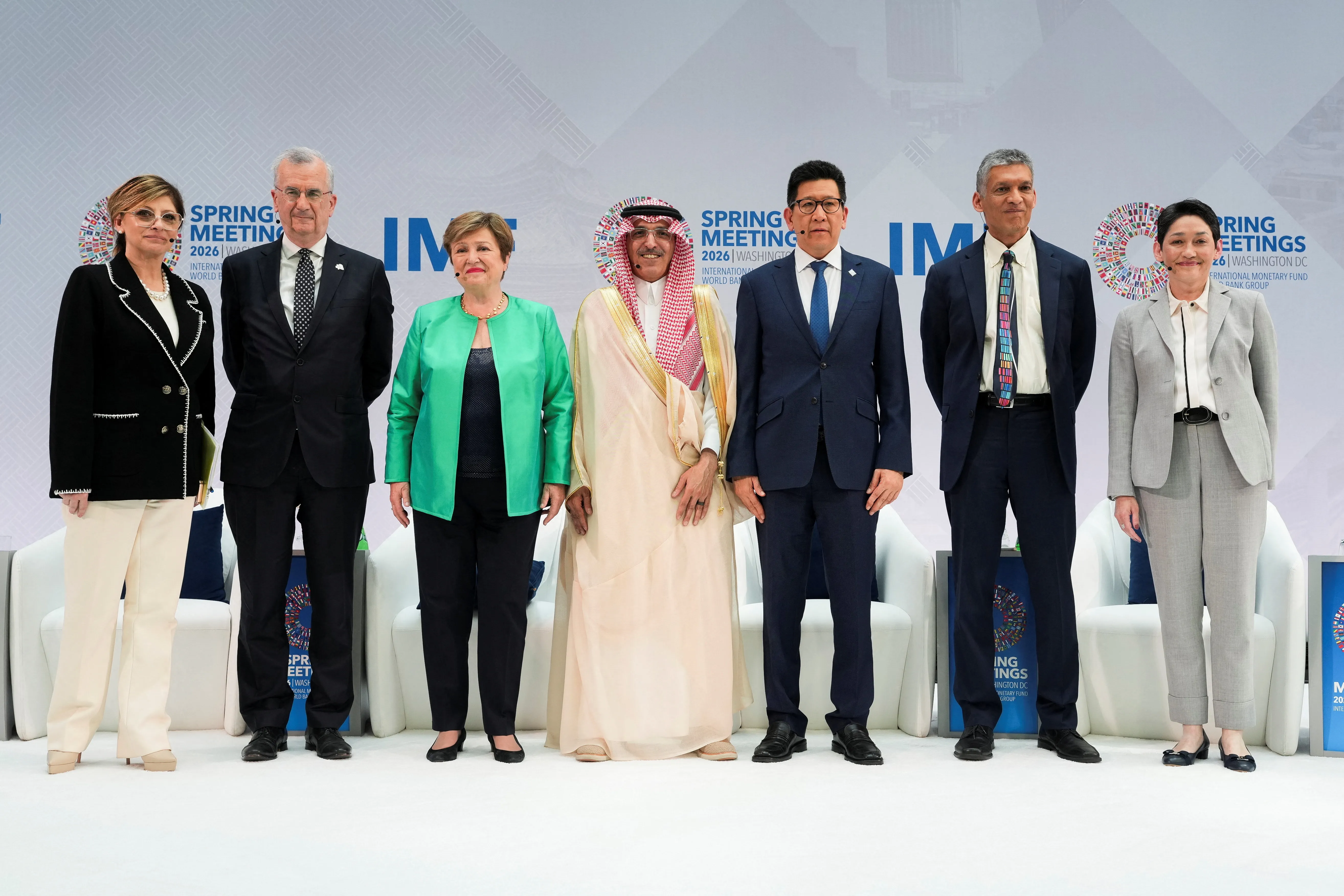 وزير المالية السعودي: تعافي سلاسل الإمداد يحتاج اشهرا