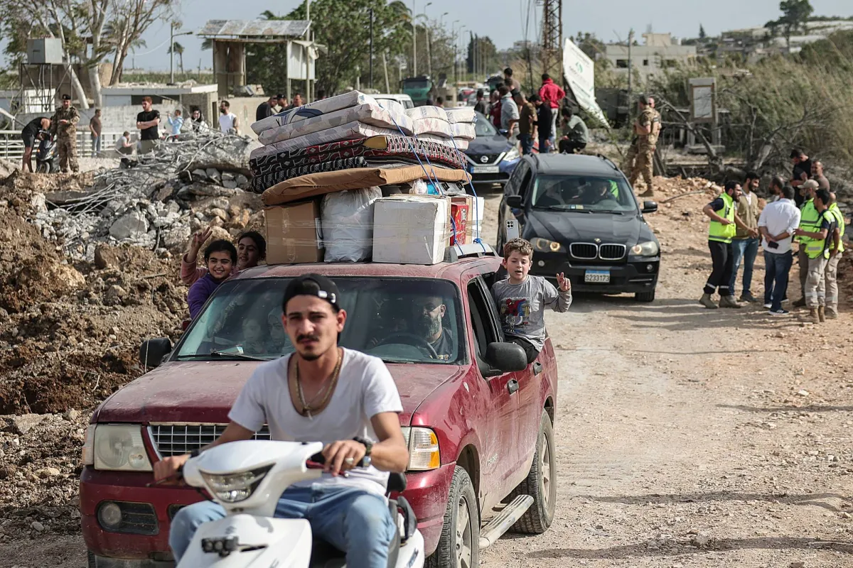 لبنان يواجه الخسائر بعد هدنة هشة وإسرائيل تخرق الاتفاق