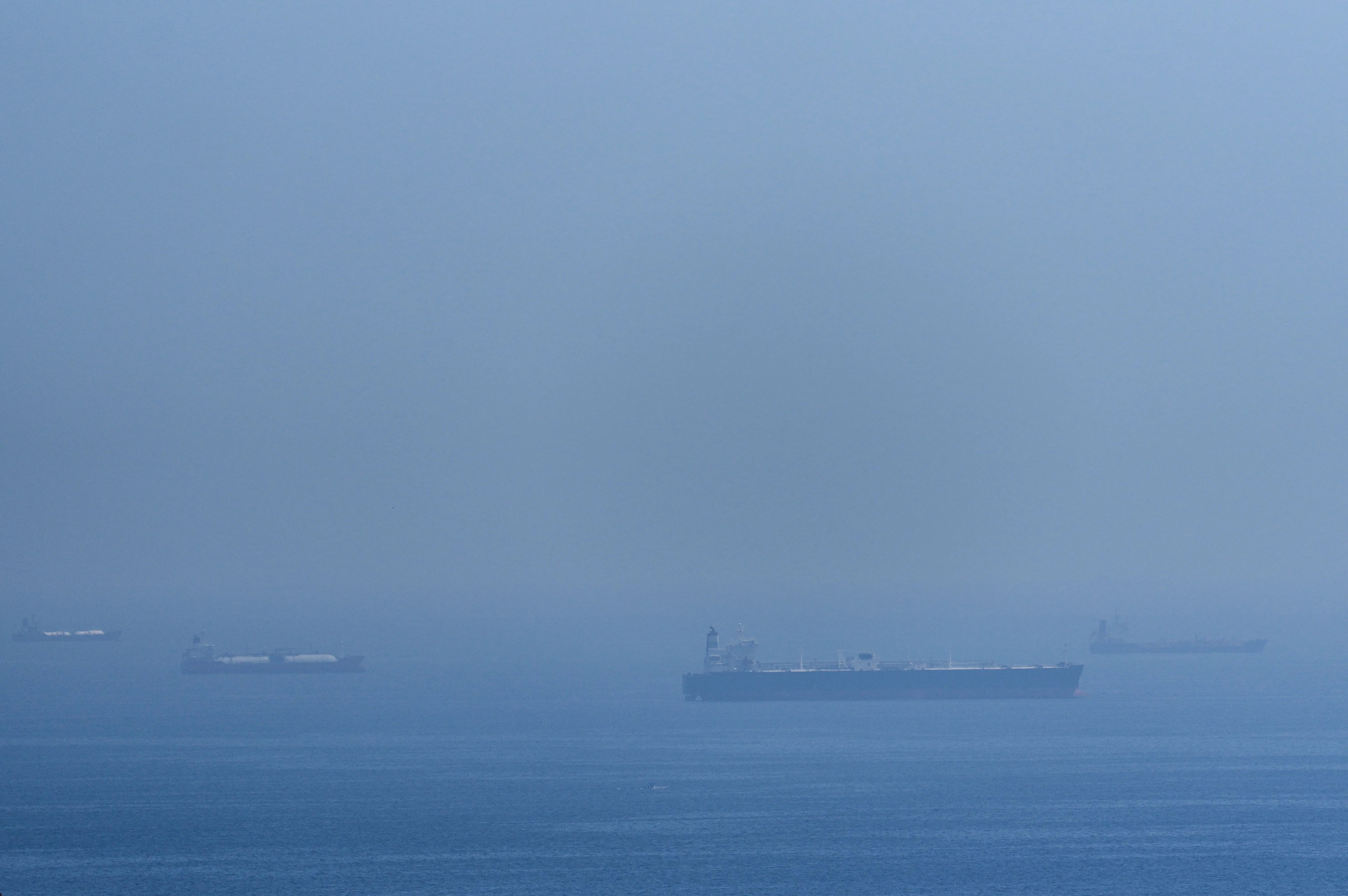 تحذير من خطر يهدد اسواق الطاقة العالمية رغم الهدوء الظاهري