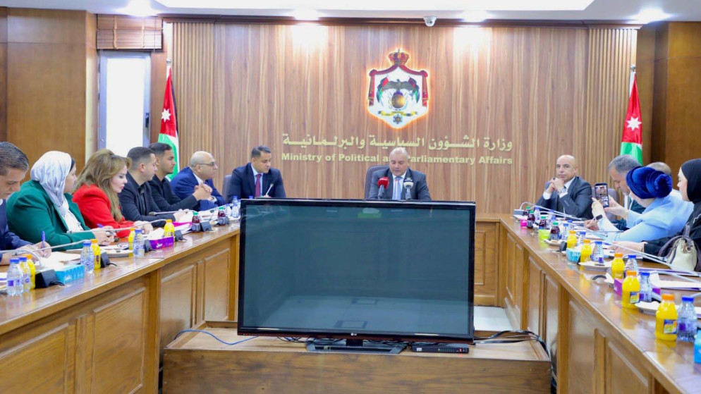 وزير الشؤون السياسية يؤكد اهمية العمل الموسسي في المرحلة المقبلة